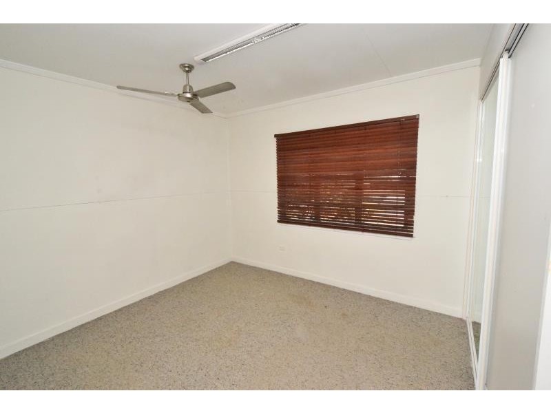 16 Kroombit Street, Biloela QLD 4715