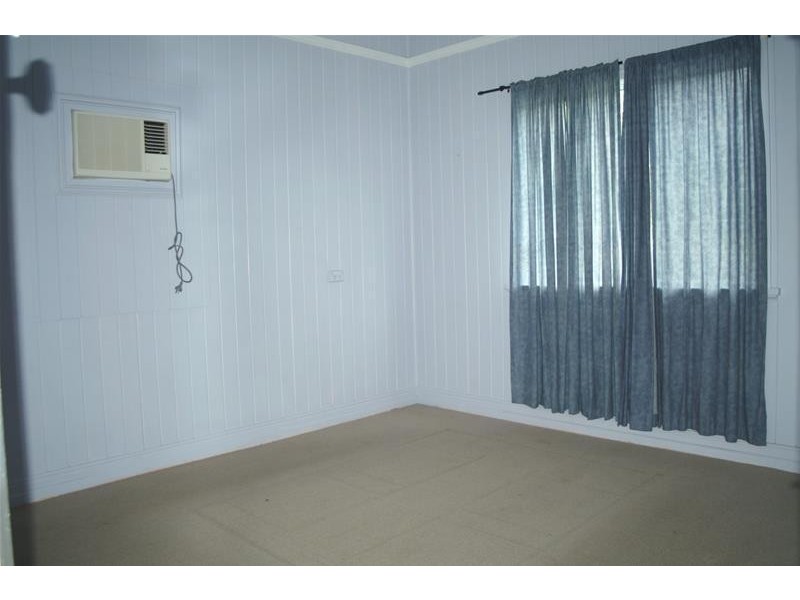 73 Kroombit Street, Biloela QLD 4715