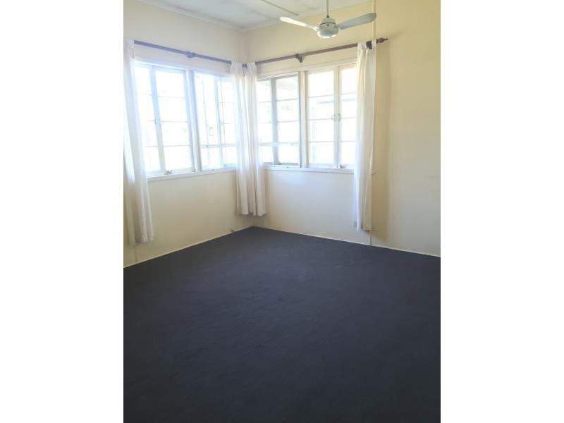 18 Kroombit, Biloela QLD 4715