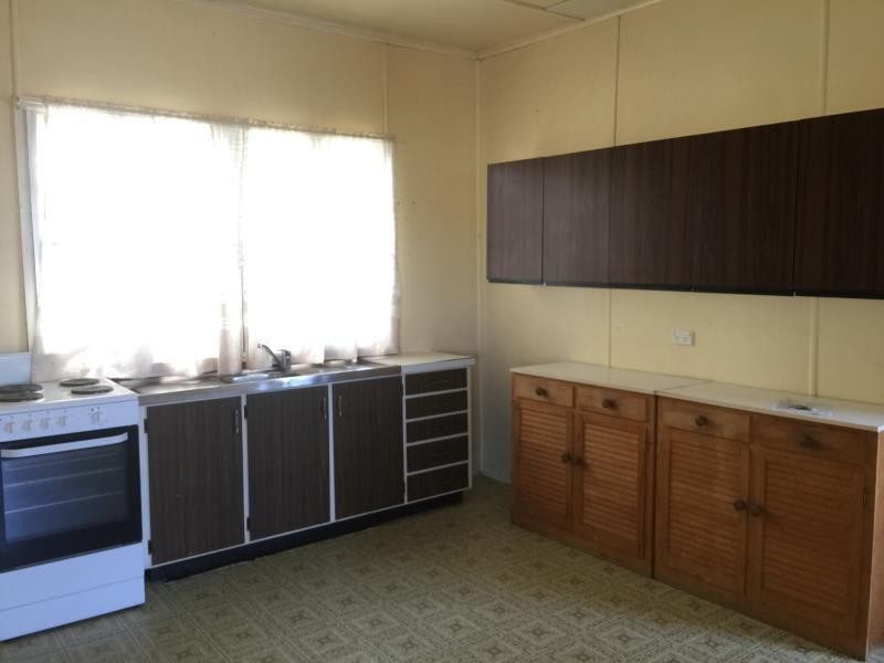 18 Kroombit, Biloela QLD 4715