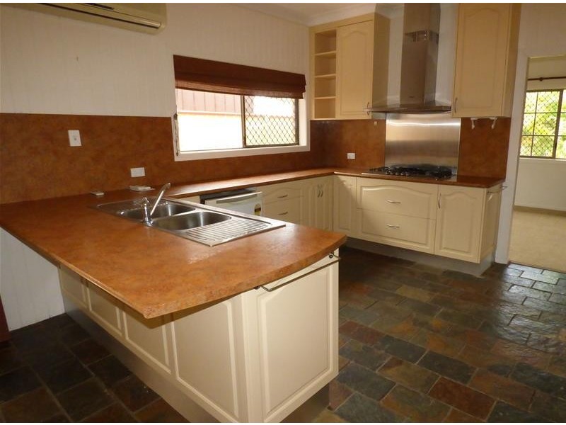 11 Bundalba Street, Biloela QLD 4715