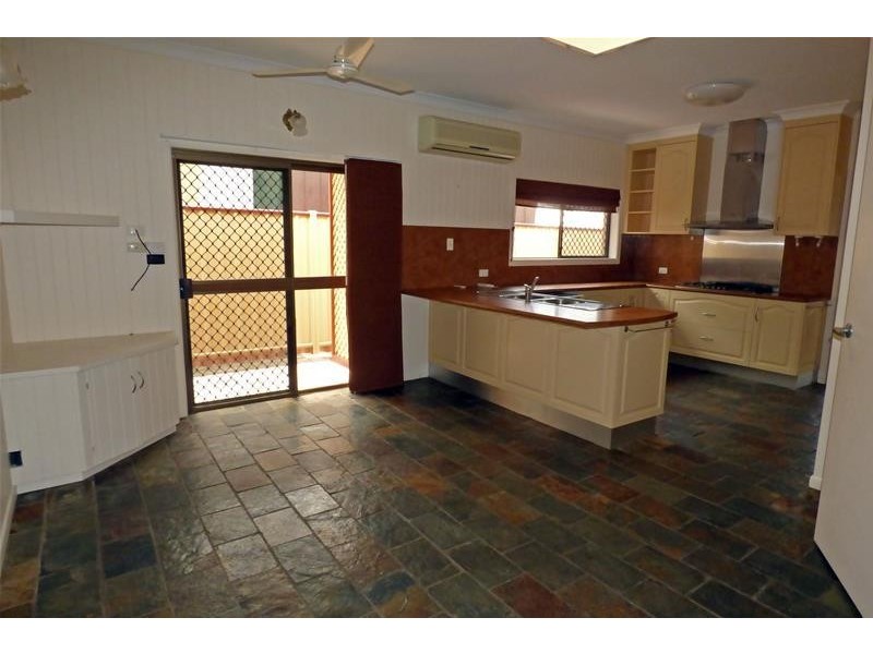 11 Bundalba Street, Biloela QLD 4715