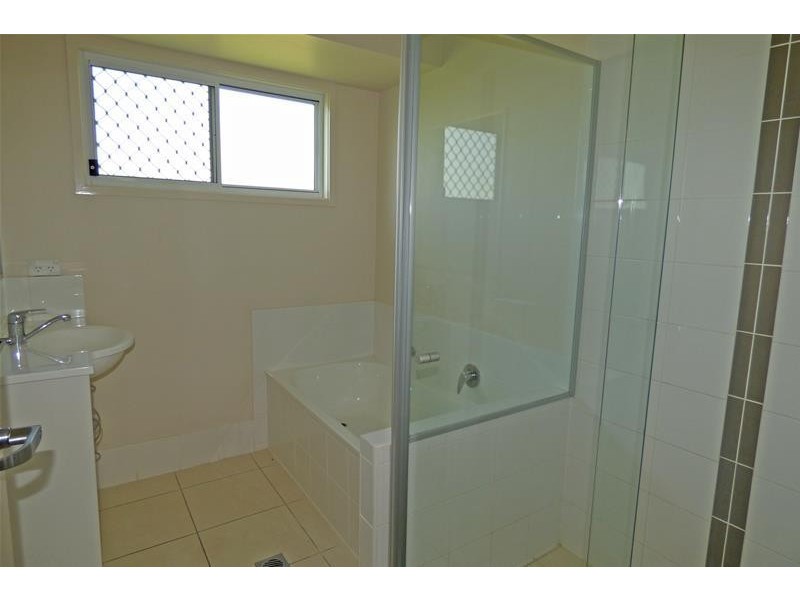 29-31 Alexandra Avenue, Biloela QLD 4715