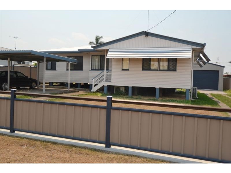 8 Orange Street, Biloela QLD 4715