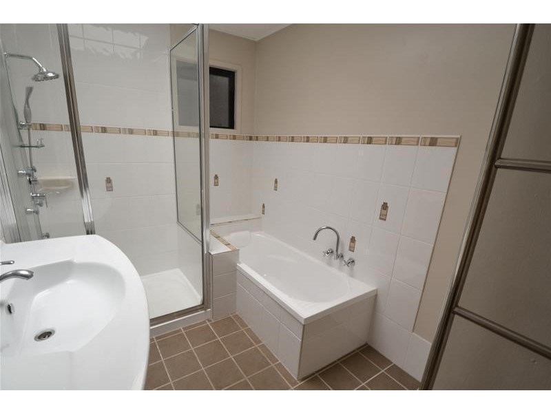 8 Orange Street, Biloela QLD 4715