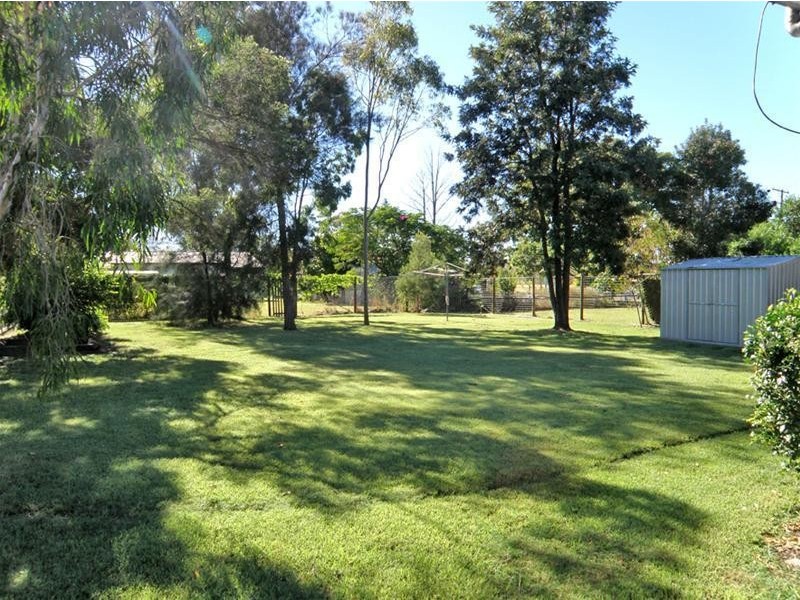 4 Kroombit Street, Biloela QLD 4715