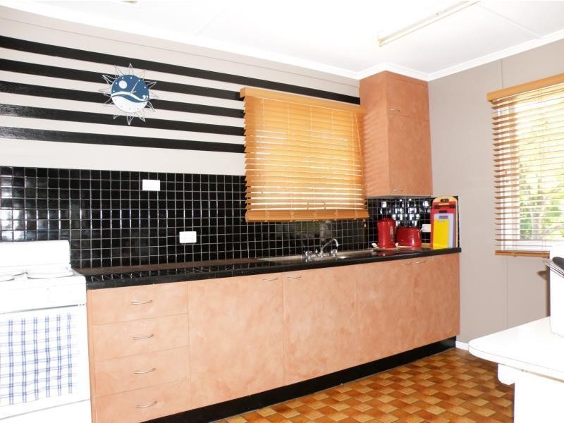 15 Don Street, Biloela QLD 4715