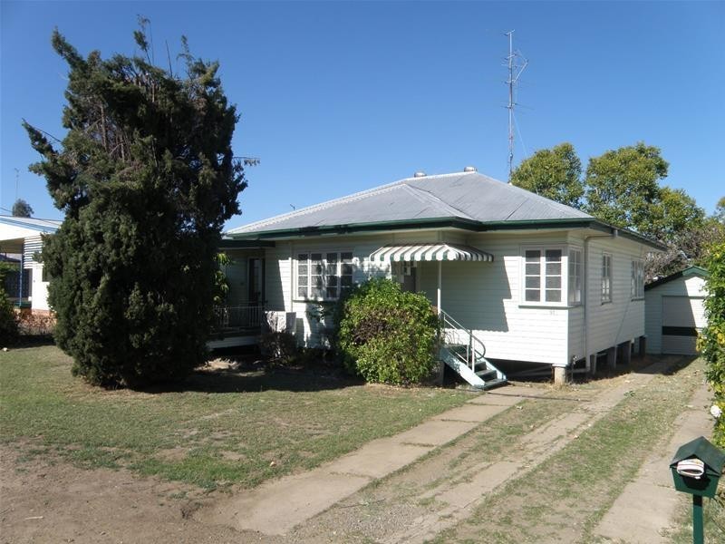 97 Bell Street, Biloela QLD 4715