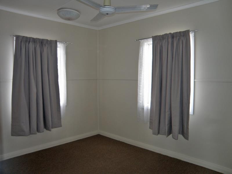 25 Bell Street, Biloela QLD 4715