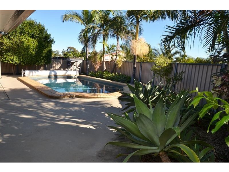 6 Ebony Way, Biloela QLD 4715