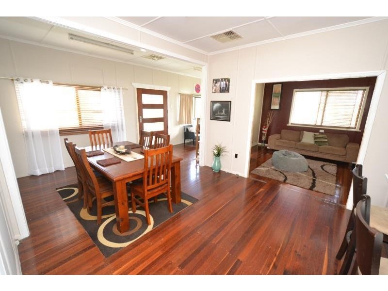 7 Kroombit Street, Biloela QLD 4715