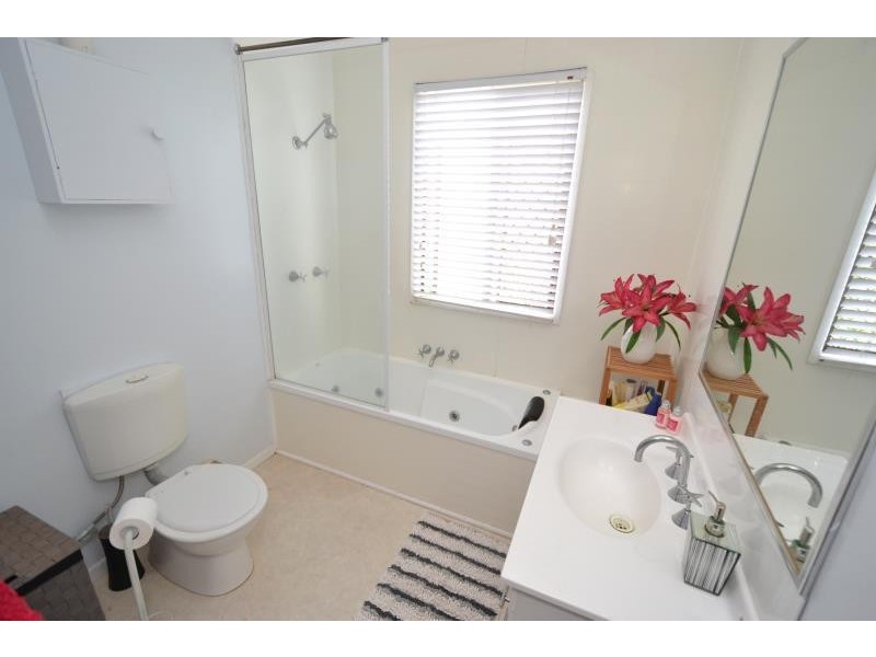 7 Kroombit Street, Biloela QLD 4715