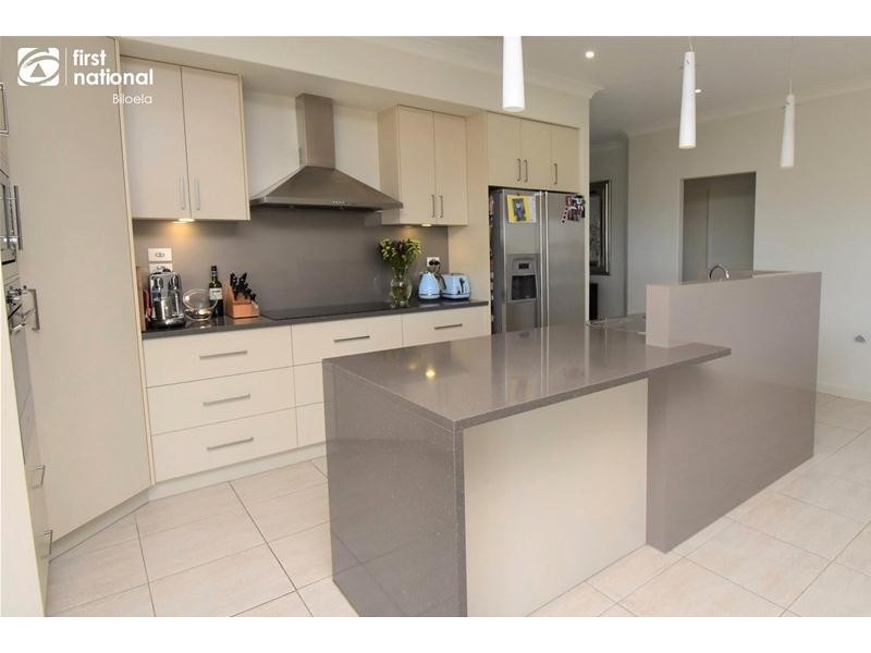 1 Outlook Crescent, Biloela QLD 4715