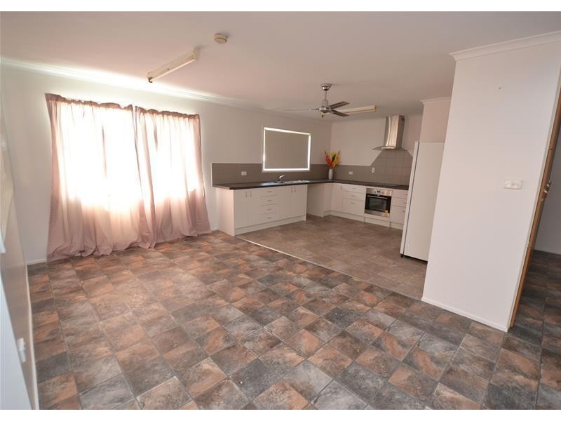 76 Kroombit Street, Biloela QLD 4715