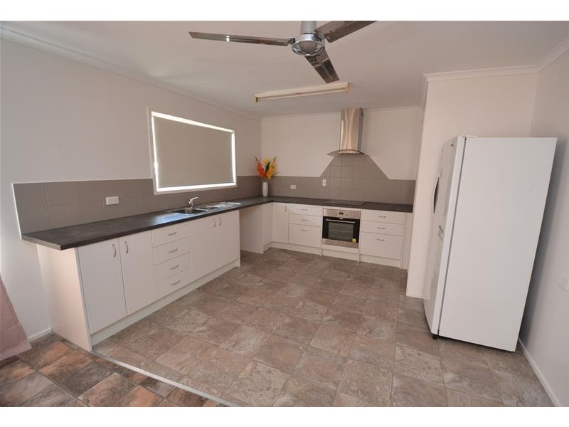 76 Kroombit Street, Biloela QLD 4715