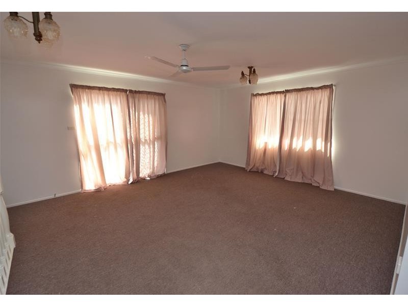 76 Kroombit Street, Biloela QLD 4715