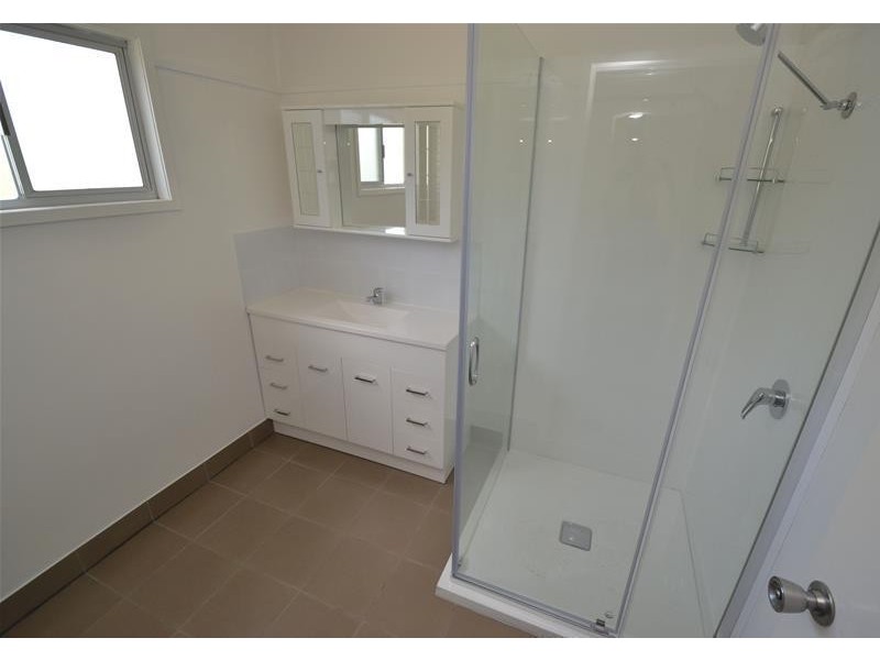 76 Kroombit Street, Biloela QLD 4715