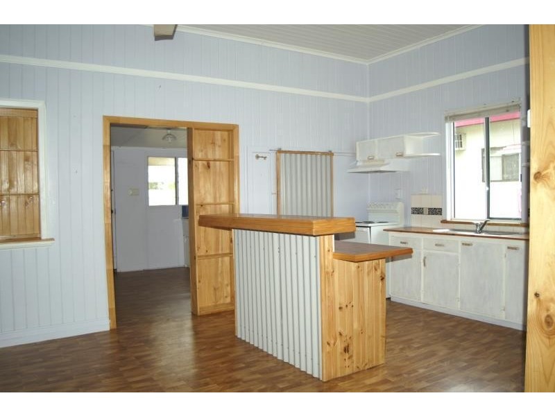 73 Kroombit Street, Biloela QLD 4715