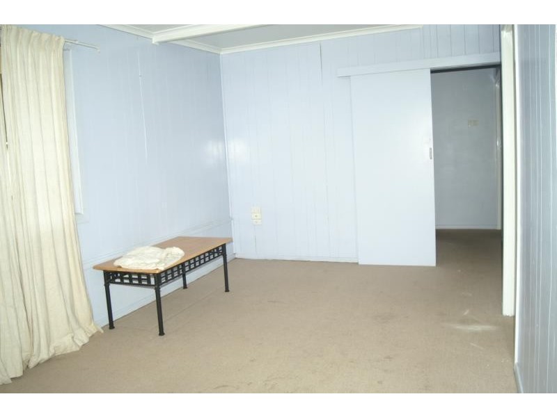 73 Kroombit Street, Biloela QLD 4715