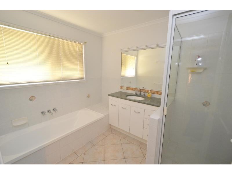 1 Ebony Way, Biloela QLD 4715