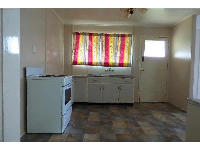 6 Mimosa Street, Biloela QLD 4715