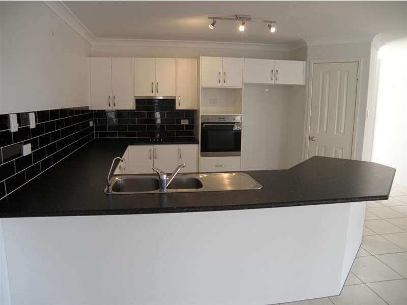 2 Valley View Drive, Biloela QLD 4715