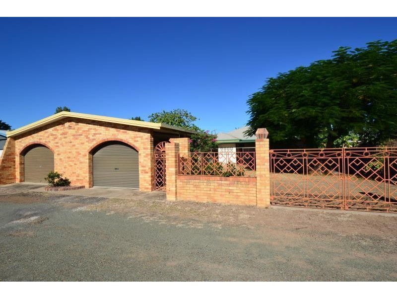 102 Kariboe Street, Biloela QLD 4715