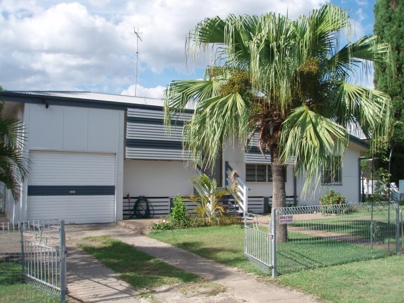 1 Oakey Street, Biloela QLD 4715