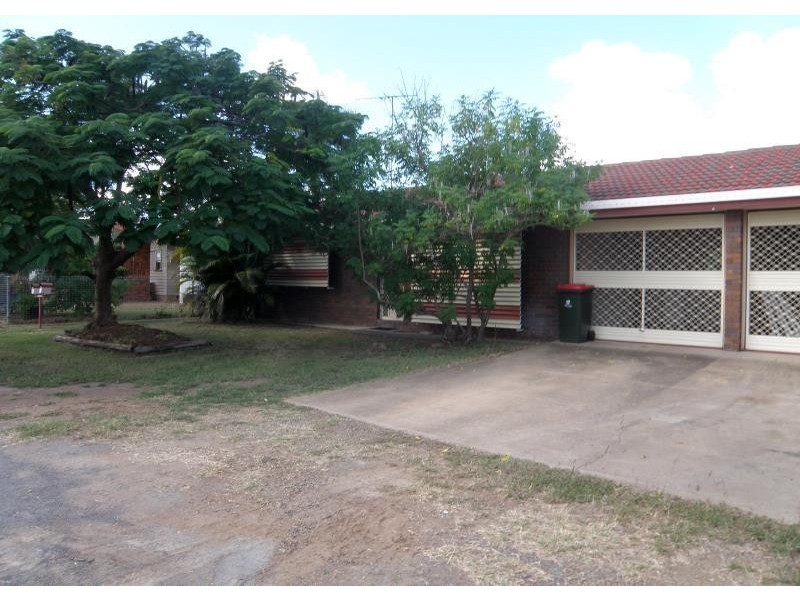 2/160 Kroombit Street, Biloela QLD 4715
