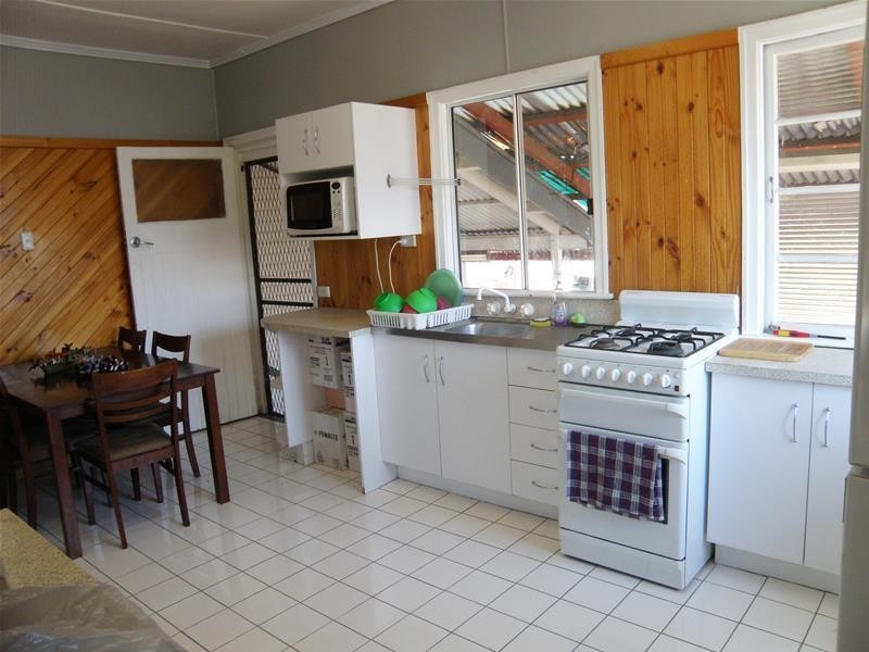 75 Rainbow Street, Biloela QLD 4715