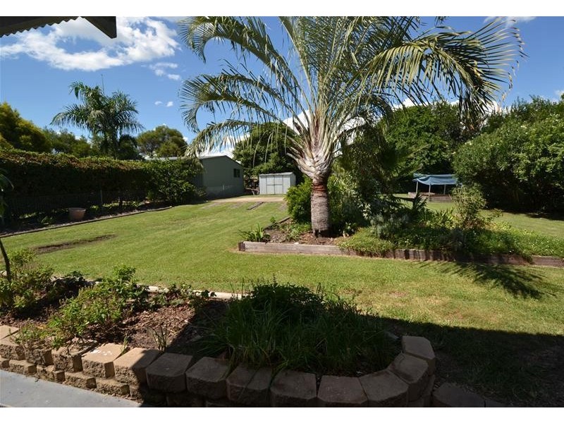 98 Bell Street, Biloela QLD 4715