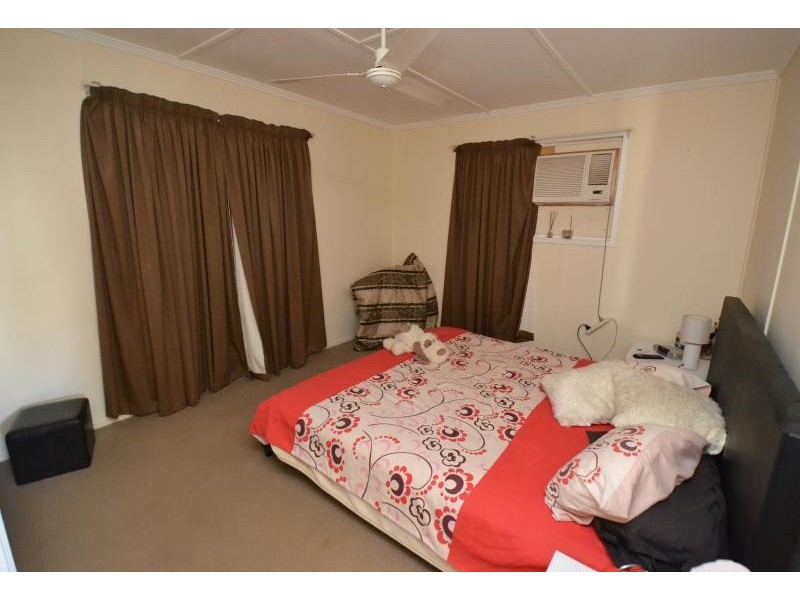 8 Dee Street, Biloela QLD 4715