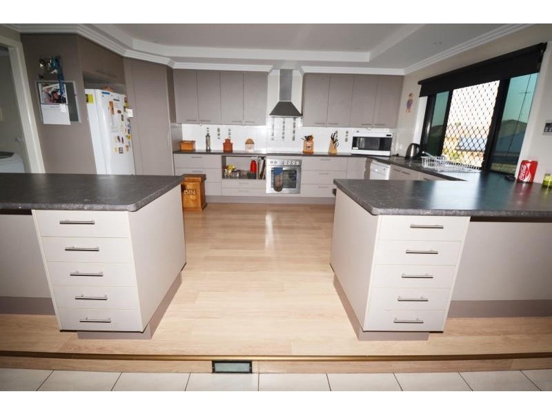 12 Brigalow Way, Biloela QLD 4715