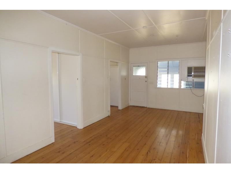 17 Bell Street, Biloela QLD 4715