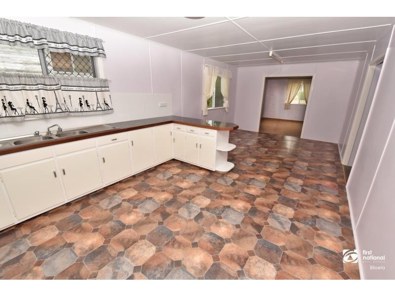 15 Manton Street, Biloela QLD 4715