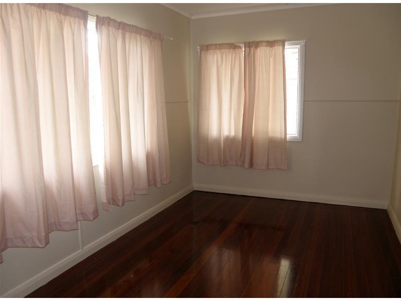 25 Bell Street, Biloela QLD 4715