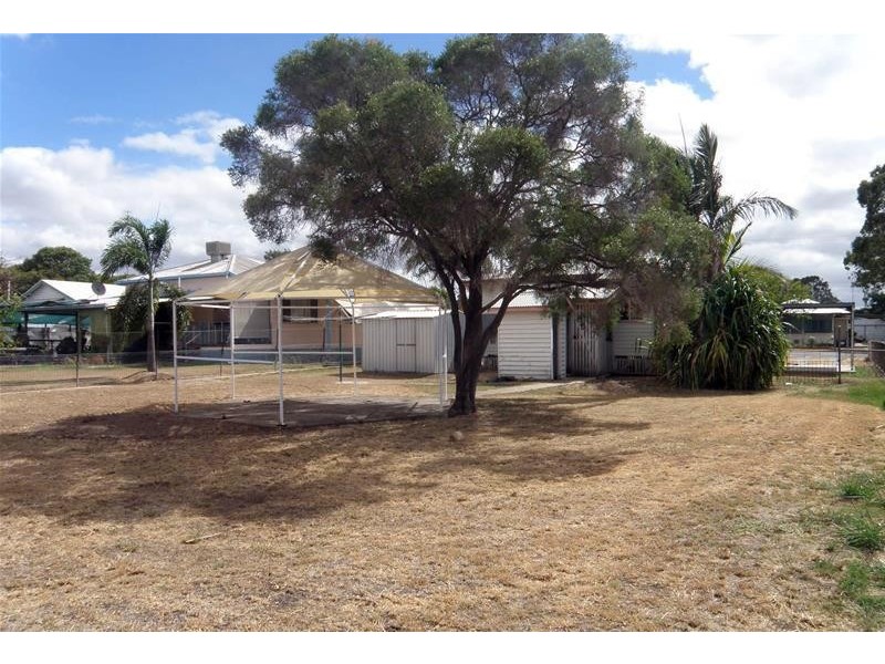 25 Bell Street, Biloela QLD 4715