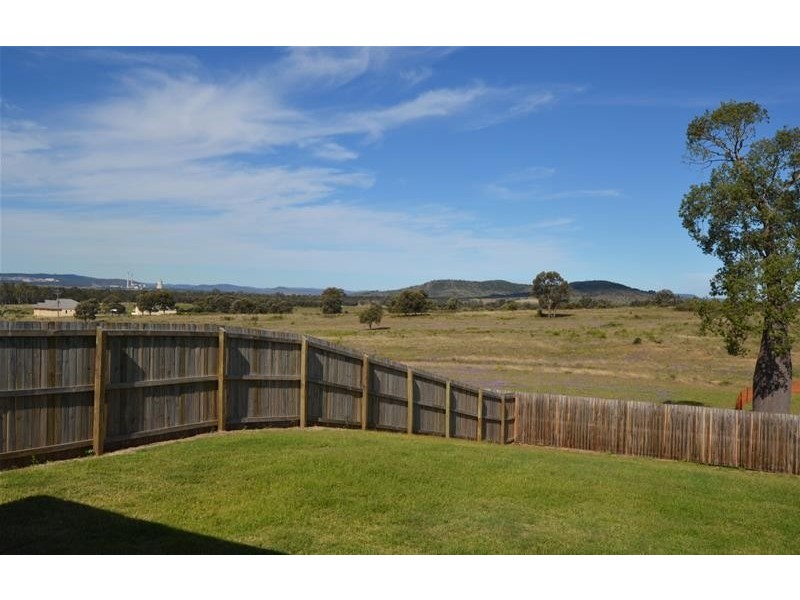 49 Highland Way, Biloela QLD 4715