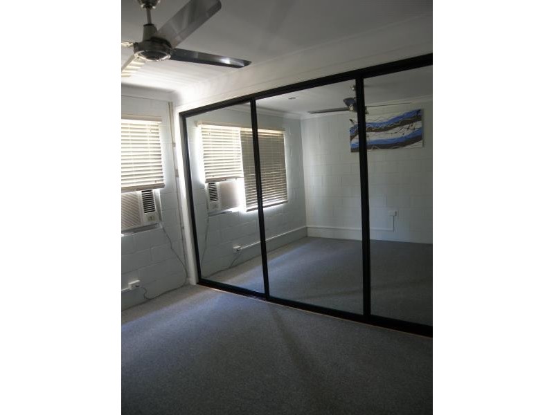 2/16 Lawrence Street, Biloela QLD 4715