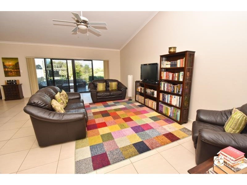 19 Earlsfield Street, Biloela QLD 4715