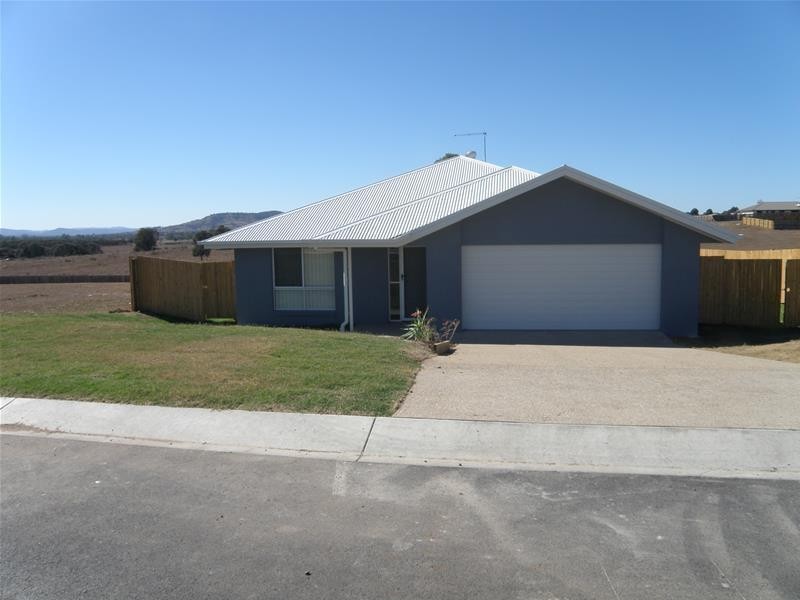 49 Highland Way, Biloela QLD 4715