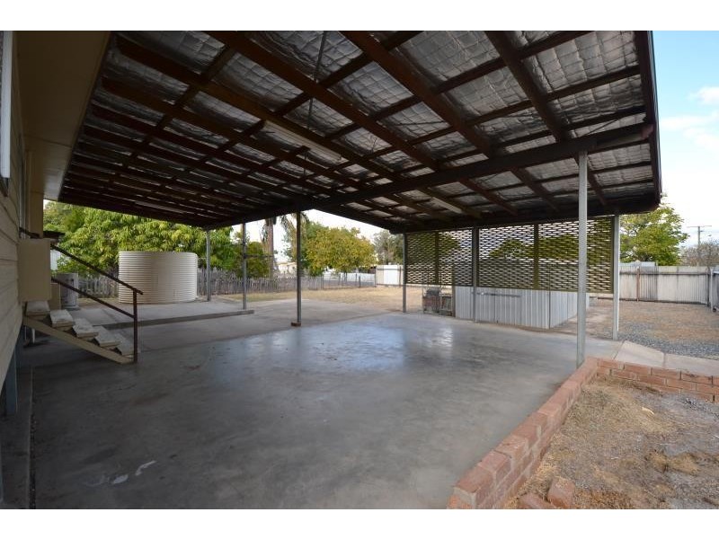 103 Kroombit Street, Biloela QLD 4715