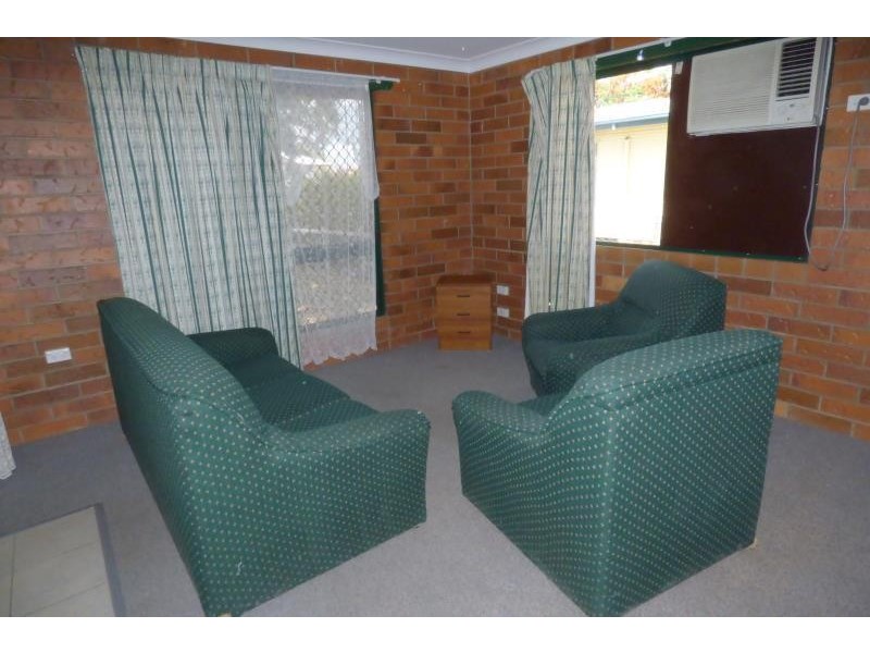 2/132 Kariboe Street, Biloela QLD 4715