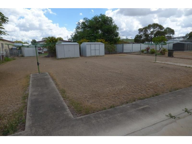 2/132 Kariboe Street, Biloela QLD 4715