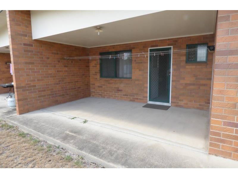 2/132 Kariboe Street, Biloela QLD 4715