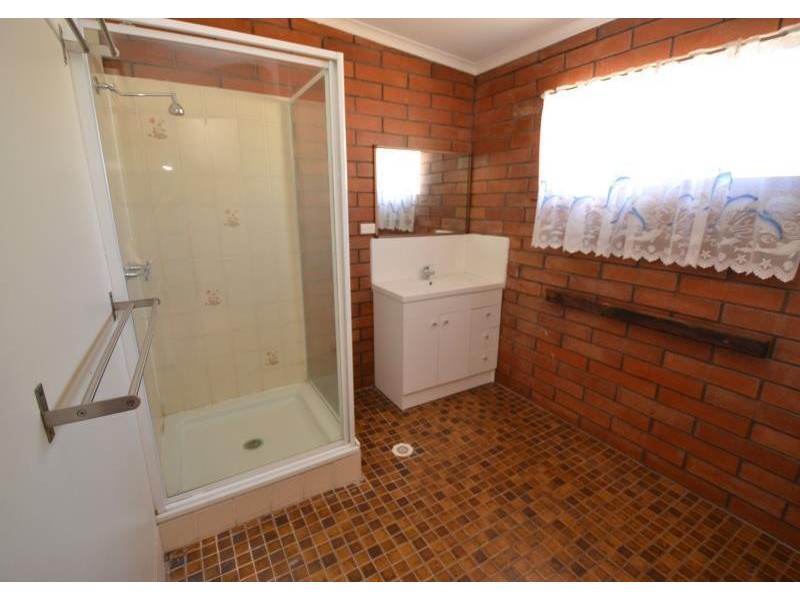 2/20 Lawrence Street, Biloela QLD 4715