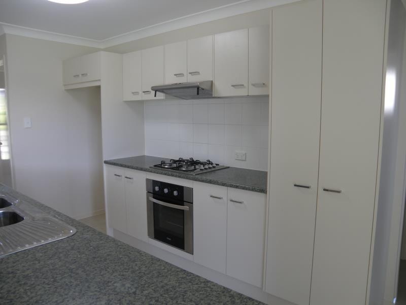 20 Valley View Drive, Biloela QLD 4715