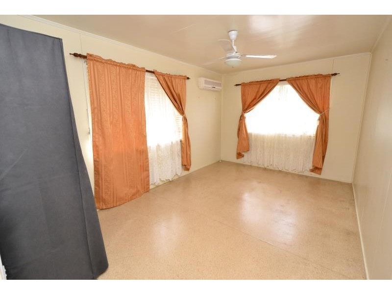 21 Castle Street, Biloela QLD 4715