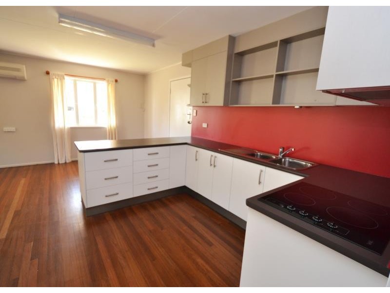 14 Buckland Street, Biloela QLD 4715