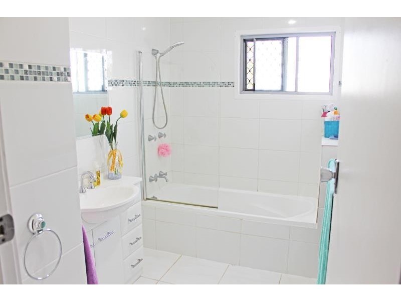 16 Neville Street, Biloela QLD 4715